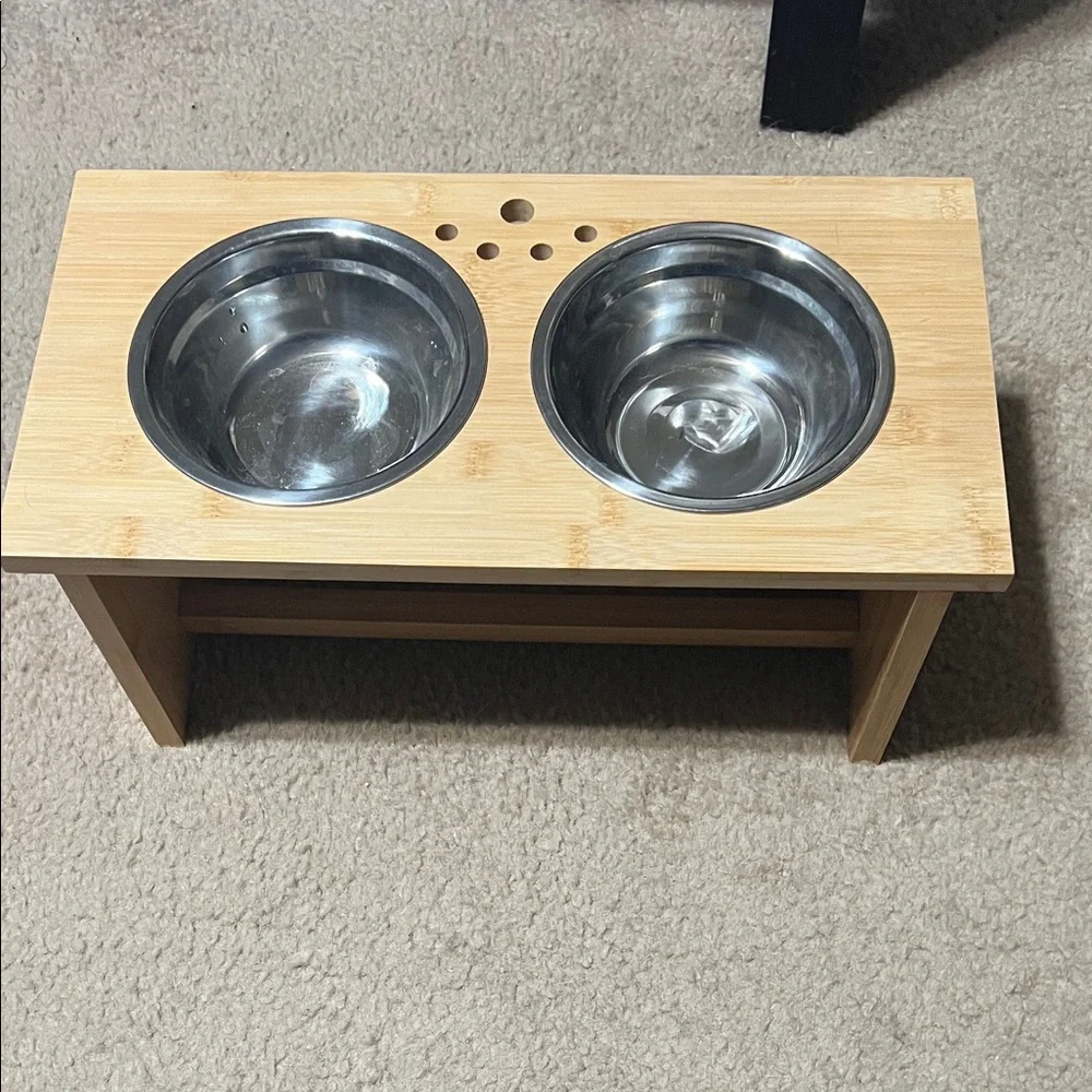 Elevated Food Bowl